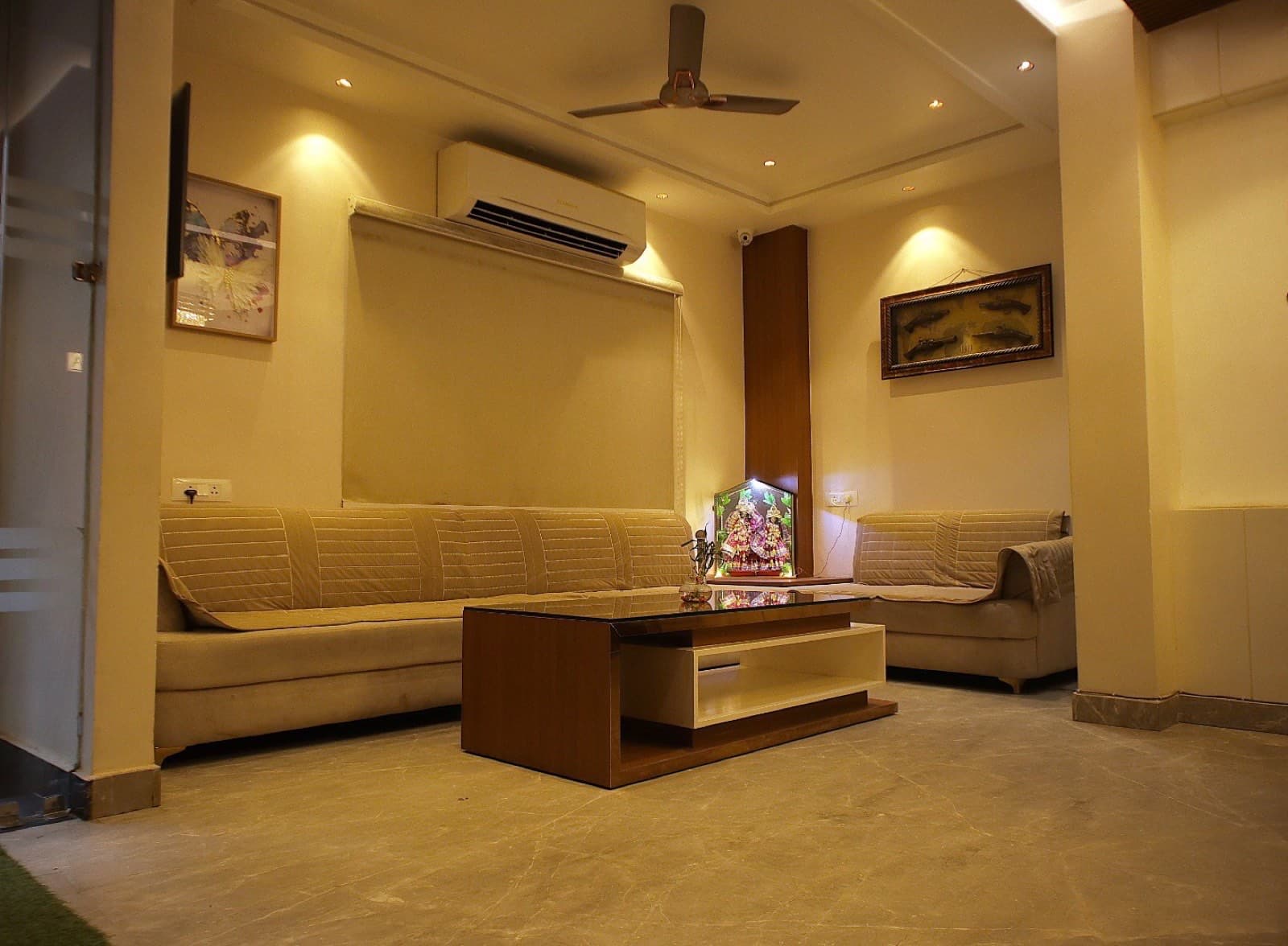 Super Deluxe Room at Nimmagadda Vari Andhra Tours and Travels, photo 5 of 7